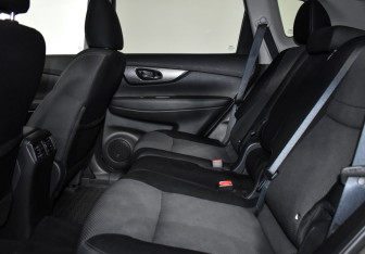 Подержанный автомобиль Nissan X-Trail 2018 года (12 фото)