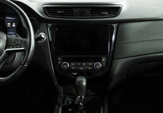 Подержанный автомобиль Nissan X-Trail 2020 года (14 фото)