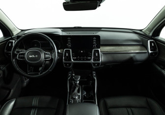 Подержанный автомобиль Kia Sorento 2021 года (13 фото)