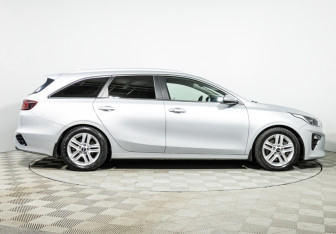 Подержанный автомобиль Kia Ceed Wagon 2019 года (4 фото)