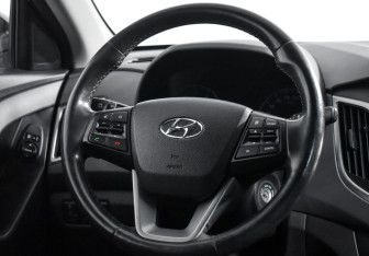 Подержанный автомобиль Hyundai Creta 2018 года (15 фото)