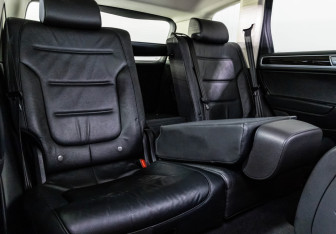 Подержанный автомобиль Volkswagen Touareg 2014 года (26 фото)