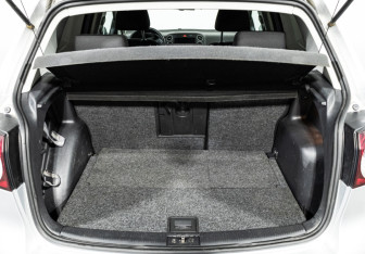 Подержанный автомобиль Volkswagen Golf Plus 2009 года (15 фото)