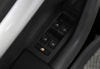 Подержанный автомобиль Skoda Octavia Liftback 2013 года (20 фото)