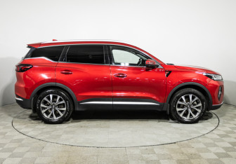 Подержанный автомобиль Chery Tiggo 7 Pro Max 2023 года (4 фото)
