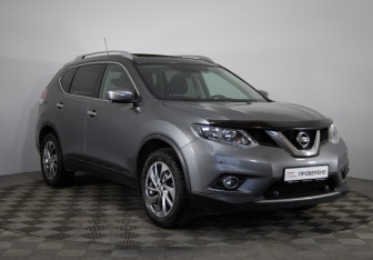 Подержанный автомобиль Nissan X-Trail 2015 года (3 фото)