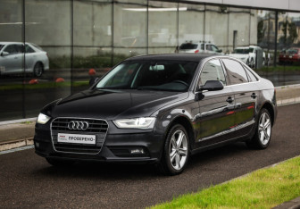 Подержанный автомобиль Audi A4 Sedan 2013 года (3 фото)