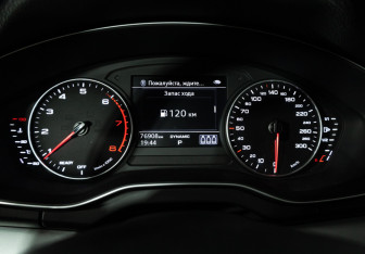 Подержанный автомобиль Audi Q5 2020 года (12 фото)