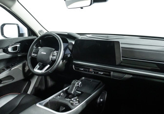 Подержанный автомобиль Haval H3 2024 года (9 фото)