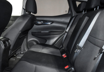 Подержанный автомобиль Nissan Qashqai 2014 года (12 фото)
