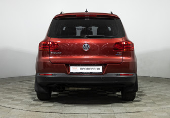 Подержанный автомобиль Volkswagen Tiguan 2013 года (6 фото)