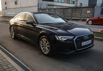 Подержанный автомобиль Audi A6 Sedan 2021 года (3 фото)