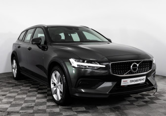 Подержанный автомобиль Volvo V60 Cross Country 2020 года (5 фото)