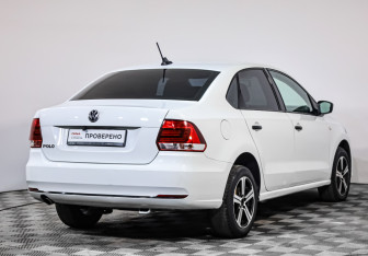Подержанный автомобиль Volkswagen Polo Sedan 2018 года (5 фото)