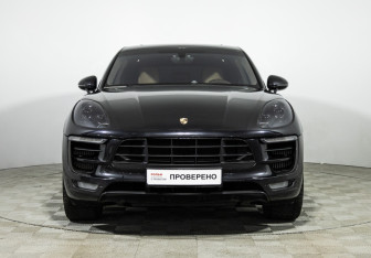 Подержанный автомобиль Porsche Macan 2015 года (2 фото)