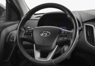 Подержанный автомобиль Hyundai Creta 2016 года (14 фото)