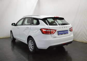 Подержанный автомобиль LADA (ВАЗ) Vesta Wagon 2020 года (7 фото)