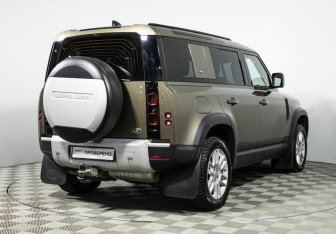 Подержанный автомобиль Land Rover Defender Suv 2021 года (4 фото)