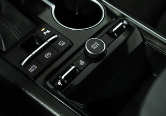 Подержанный автомобиль Kia K5 2022 года (21 фото)