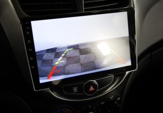 Подержанный автомобиль Hyundai Solaris Sedan 2013 года (12 фото)