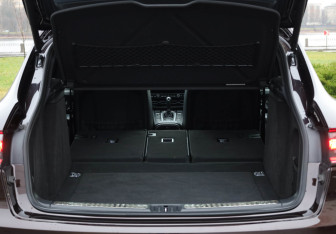 Подержанный автомобиль Porsche Macan 2019 года (30 фото)