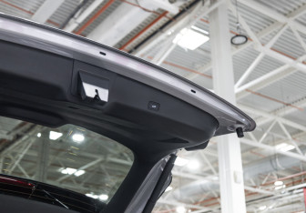 Подержанный автомобиль Geely Monjaro 2024 года (29 фото)