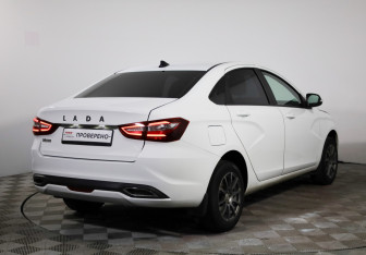 Подержанный автомобиль LADA (ВАЗ) Vesta Sedan 2023 года (5 фото)