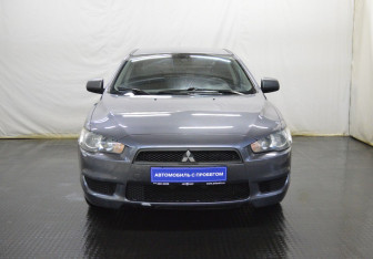Подержанный автомобиль Mitsubishi Lancer Sedan 2008 года (2 фото)