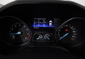 Подержанный автомобиль Ford Focus Wagon 2017 года (20 фото)