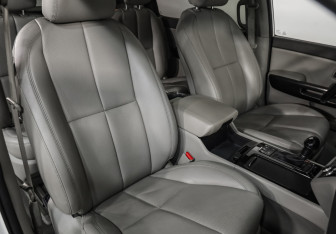 Подержанный автомобиль Kia Carnival 2018 года (28 фото)