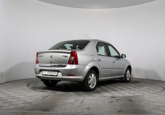 Подержанный автомобиль Renault Logan Sedan 2013 года (5 фото)