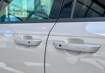 Новый Kia Carnival 2025 (8 фото)