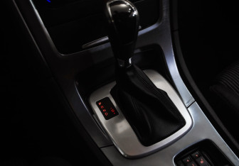 Подержанный автомобиль Ford Mondeo Sedan 2011 года (16 фото)