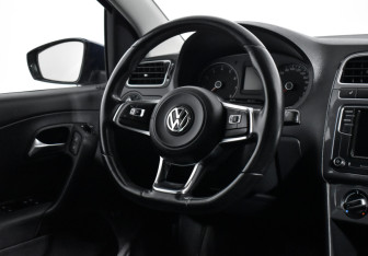 Подержанный автомобиль Volkswagen Polo Sedan 2020 года (14 фото)