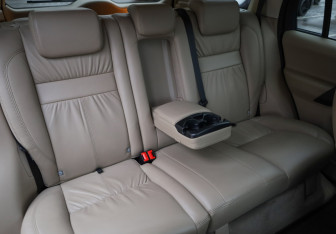 Подержанный автомобиль Land Rover Freelander 2012 года (27 фото)