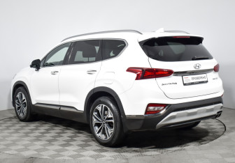 Подержанный автомобиль Hyundai Santa Fe 2020 года (7 фото)
