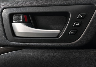 Подержанный автомобиль Toyota Highlander 2014 года (11 фото)