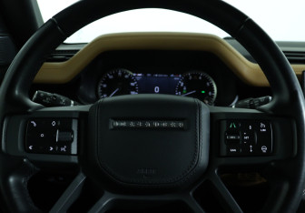 Подержанный автомобиль Land Rover Defender Suv 2023 года (20 фото)