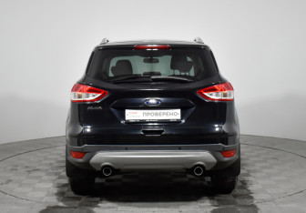 Подержанный автомобиль Ford Kuga 2014 года (6 фото)