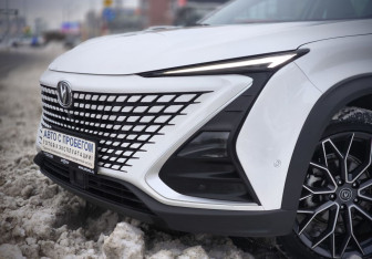 Подержанный автомобиль Changan UNI-T 2023 года (15 фото)
