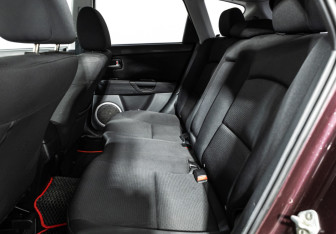 Подержанный автомобиль Mazda 3 Hatchback 2007 года (10 фото)
