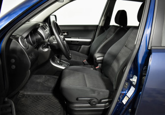 Подержанный автомобиль Suzuki Grand Vitara 2014 года (10 фото)