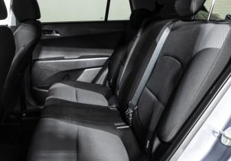 Подержанный автомобиль Hyundai Creta 2019 года (10 фото)