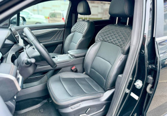 Подержанный автомобиль Geely Okavango 2024 года (9 фото)