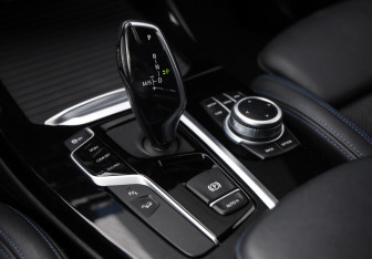 Подержанный автомобиль BMW X3 2020 года (20 фото)