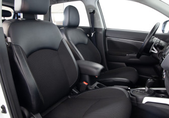 Подержанный автомобиль Citroen C4 Aircross 2014 года (12 фото)