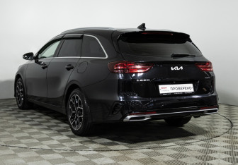 Подержанный автомобиль Kia Ceed Wagon 2021 года (7 фото)