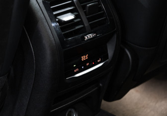 Подержанный автомобиль BMW X3 2018 года (24 фото)