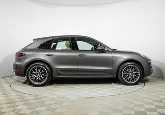 Подержанный автомобиль Porsche Macan 2017 года (4 фото)
