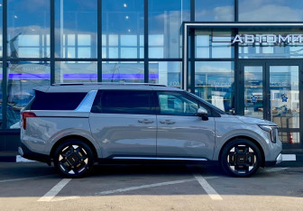 Новый Kia Carnival 2025 (6 фото)